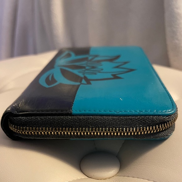 CELINE Long Leather Zippy Wallet in Turquoise and Black - Picture 3 of 8